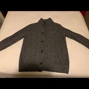 Men’s Gap sweater